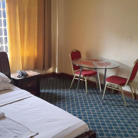 New Jbk Hotel Kampala Luaran gambar