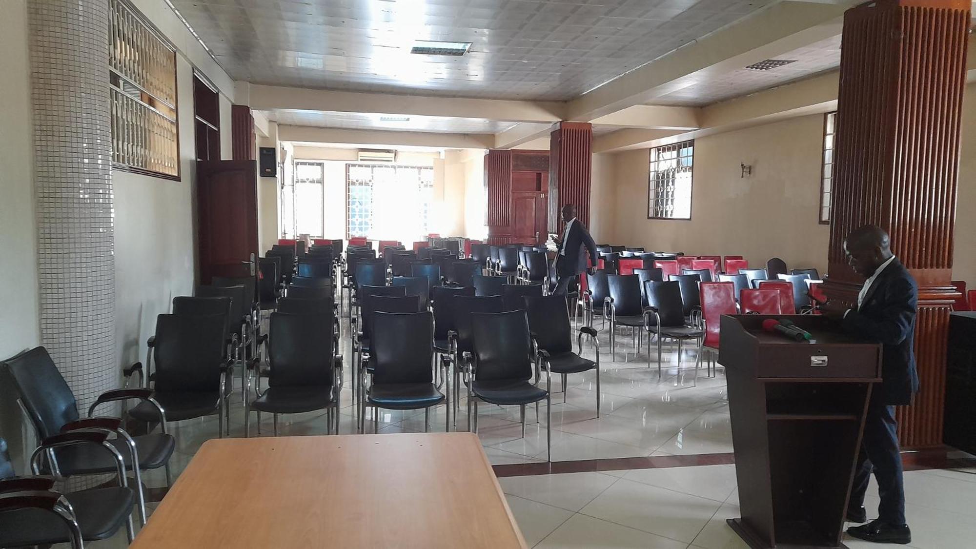 New Jbk Hotel Kampala Luaran gambar
