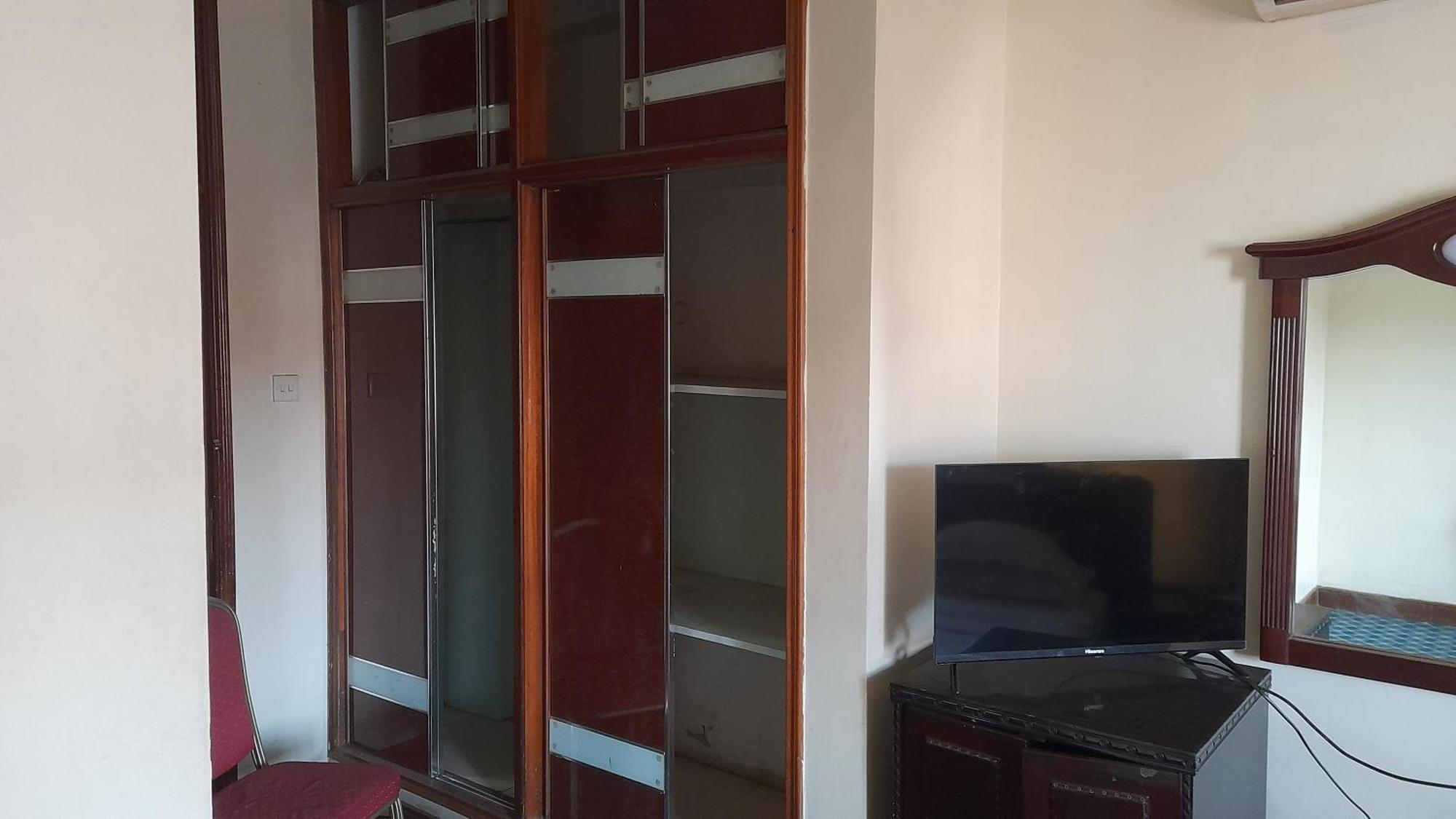 New Jbk Hotel Kampala Luaran gambar