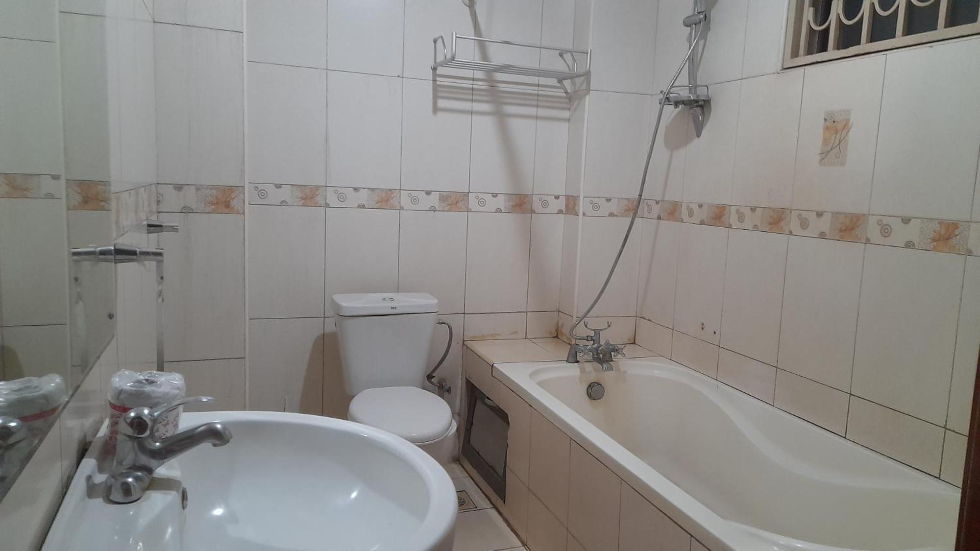New Jbk Hotel Kampala Luaran gambar